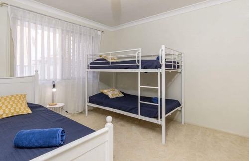 Bellara House | FAMILY FRIENDLY TOWNHOUSE IN BELLARA