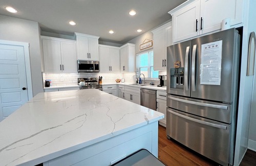 Canyon Lake Cottage | Family Fun, New 3 BDR Home Near Canyon Lake!
