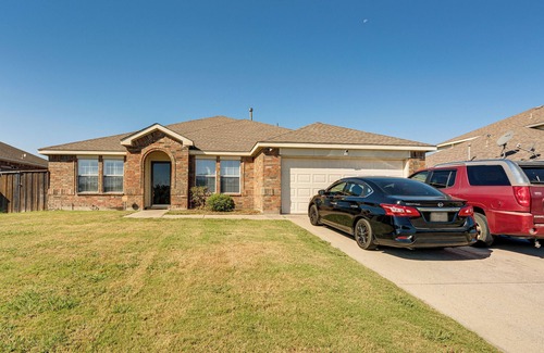 Forney House | Family Home Near I-80 in Suburban Dallas Sidekick