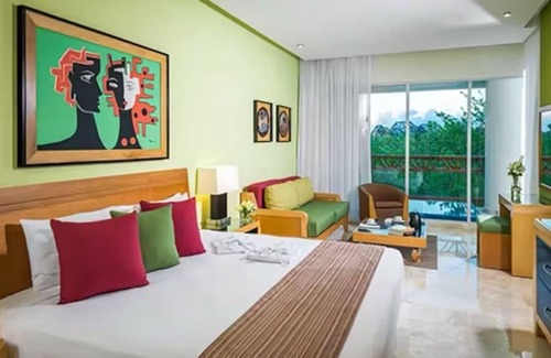 Centro Resort | Family Paradise- Luxury Resort- 2BR Grand Mayan Playa del Carmen, Pools, Beach,