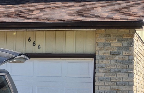 Kincardine House | Family/pet oriented home close to beaches shopping and cottage country AC Wifi