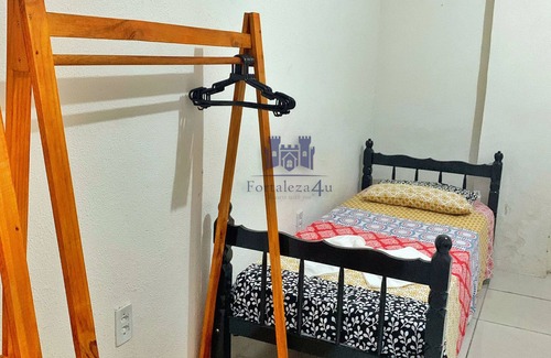Aldeota House | Family room with private bathroom, Wi-Fi, air conditioning and TV.