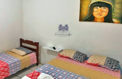 Aldeota House | Family room with private bathroom, Wi-Fi, air conditioning and TV.