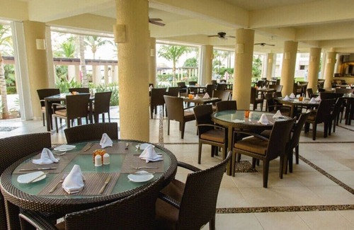 Zona Hotelera Apartment | Family sized Suite in Cancun - minutes from the beach!