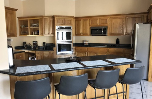 Goodlettsville House | Family style one level home with a modern flair on a one acre lot.