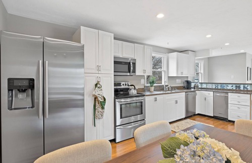 Kenberma House | Family Visit Ocean Views Private Yard Perfect for Large Families