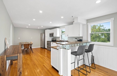 Kenberma House | Family Visit Ocean Views Private Yard Perfect for Large Families