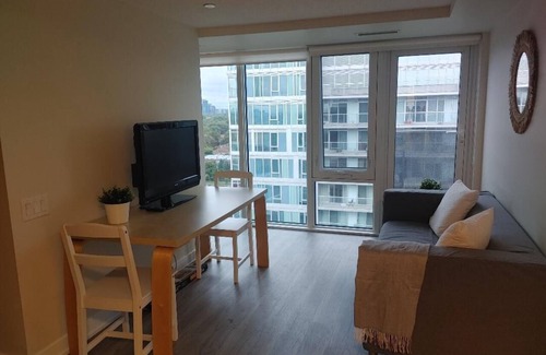 Clanton Park Condo | Fantastic one bed plus one den condo near Yorkdale mall and Wilson subway