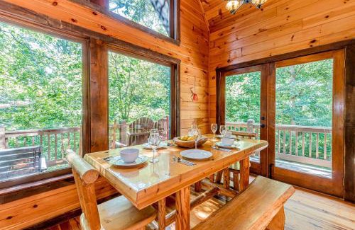 Cleveland House | Fantastic Pet Friendly Cabin with Hot-tub and Barbecue in Cleveland, Georgia