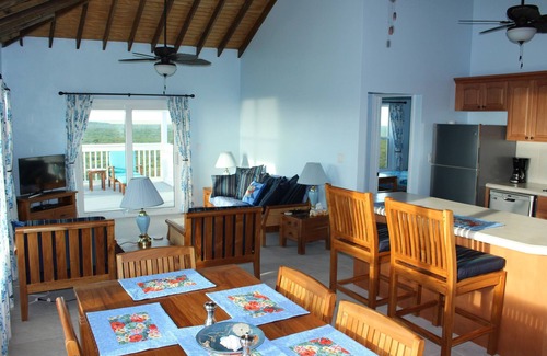 Conch Bar House | Far Away Villa Where Turquoise Ocean Meets a Billion Stars