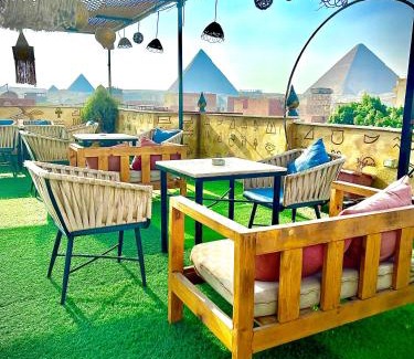 Giza Hotel | Farisha pyramids view