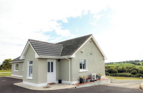 Nenagh House | Farmer's Cottage