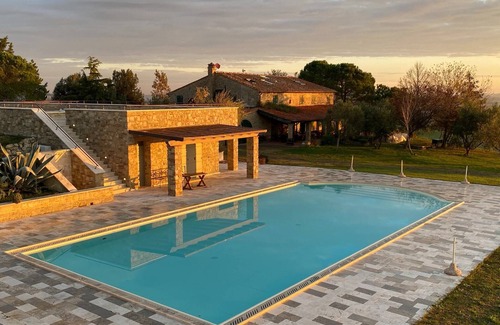 Chianni House | Farmhouse in Pisan Hills with Pool