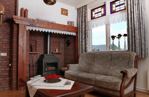 Ulicoten Other | Farmhouse in Ulicoten near Forest Trails
