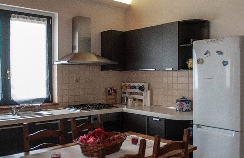 Marta Other | Farmhouse "Life is beautiful," surrounded by greenery and one km from the center of Marta.