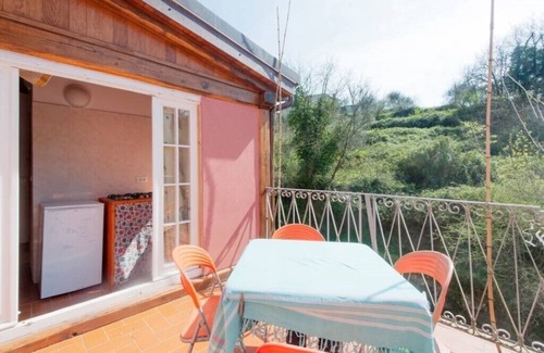 Fosdinovo House | Farmhouse with Swimming Pool Il Borgo Della Colomba- entire structure 15 guests +