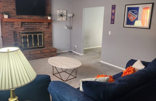 Westwood House | FC SUITES Experience luxury blended with comfort! Dive into the plush elegance