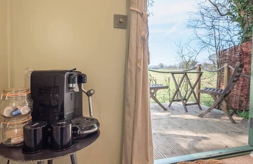 Beccles Ski Chalet | Feather Lodge, Toad Hall, Wangford