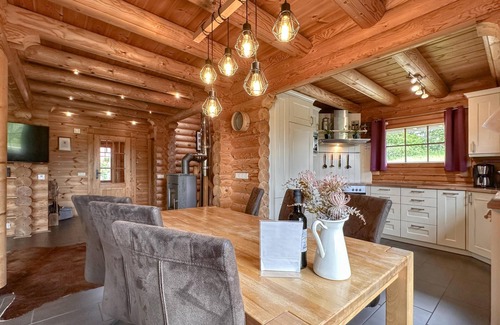 Fuchsberg House | Feel-good house with sauna and hot tub