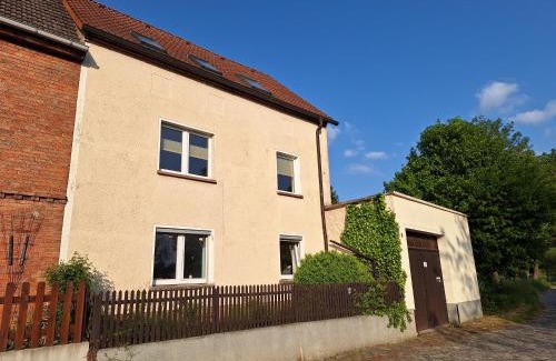 Bad Bibra House | Ferienhaus Herztor