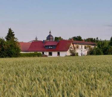 Reinsdorf House | Ferienhaus Nebra "Zur Dorfkirche"