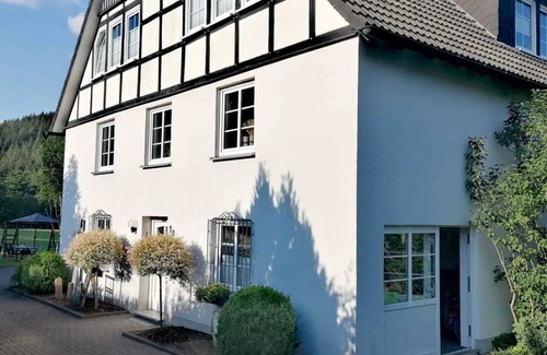 Eslohe Apartment | Ferienhaus Weitblick, 170 qm, 5 Schlafräume, Terrasse, Max. 10 Personen