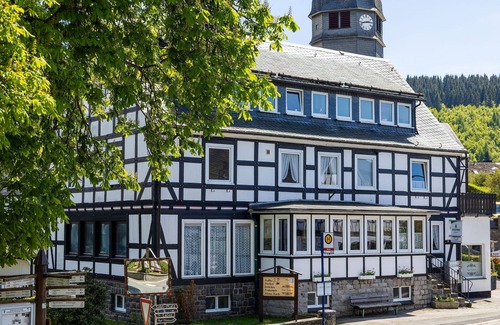 Nordenau Apartment | Ferienwohnung, 125qm, 3-4 Schlafzimmer, für 6 -10 Personen