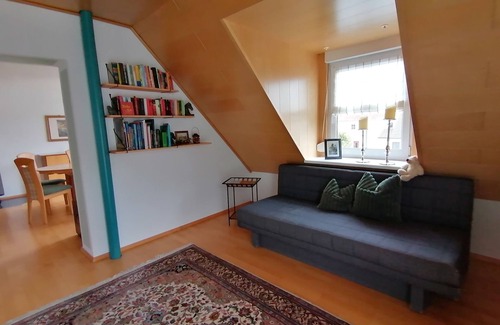 Neuburg Apartment | Ferienwohnung Dorfzauber mit Kirchblick in dem Dörfchen Joshofen