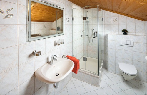 Schwob Apartment | Ferienwohnung 2 für 2 bis 4 Personen, 75 qm, 2 Schlafzimmer, Balkon