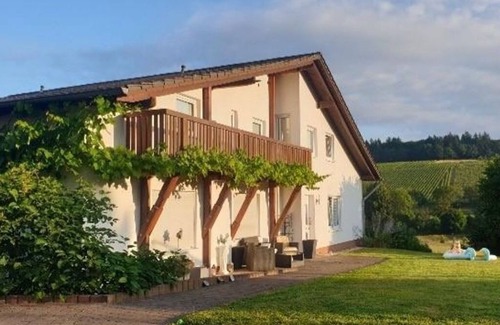 Oberemmel Apartment | Ferienwohnung 3 - Zimmers Tälchenhof