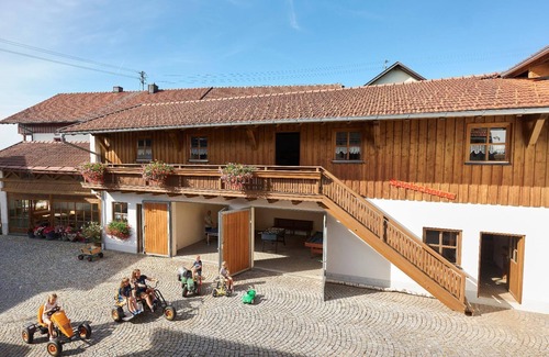 Barnzell Apartment | Ferienwohnung 75qm mit Zwei Schlafzimmern und Terrasse