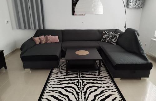 Omis Apartment | Ferienwohnung am Sandstrand