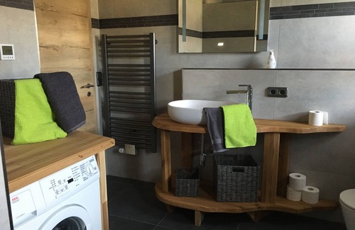 Joditz Apartment | Ferienwohnung Auenthal, Gemütlichen Eingerichtet Ferienwohnung für 1-5 Personen