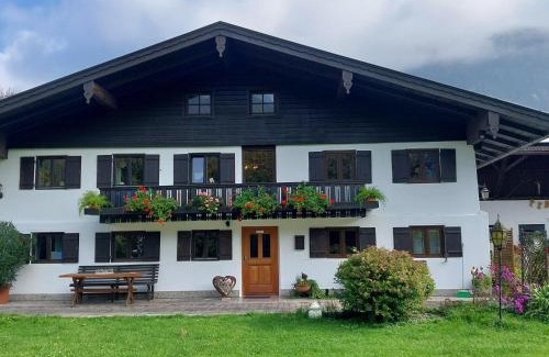 Flintsbach A. Inn Apartment | Ferienwohnung Beim Straßer