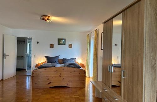 Seeon-Seebruck Apartment | Ferienwohnung Chiemseeblick Annalena
