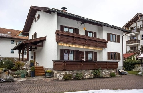 Kiefersfelden Apartment | Ferienwohnung für max. 3 Personen ca. 80 qm