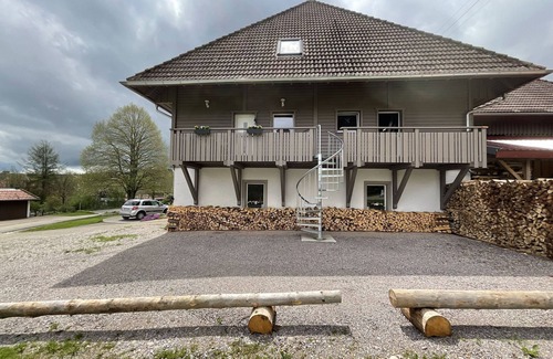 Herrischried Apartment | Ferienwohnung Hajü 50qm 2 Schlafzimmer für bis zu 4 Personen