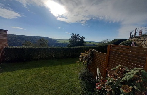 Welschbillig Apartment | Ferienwohnung Hansen, in Ruhiger Lage mit Wunderschönem Ausblick