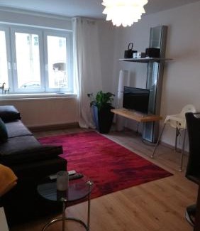 Krampfervorstadt Apartment | Ferienwohnung In Erfurt mit 2 Schlafzimmern, Wohnzimmer, Balkon, Parkplatz - Erdgeschoss