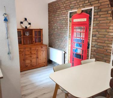 Ahrenviolfeld Apartment | Ferienwohnung Leuchtturm