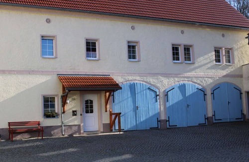 Pirna Apartment | Ferienwohnung "linda", 2 Schlafräume - Ferienhof Wiesenblick