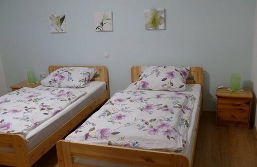 Bernshausen Apartment | Ferienwohnung mit Gartennutzung