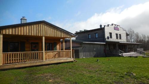 Saal House | Ferienwohnung mit zwei Schlafzimmern und Terrasse