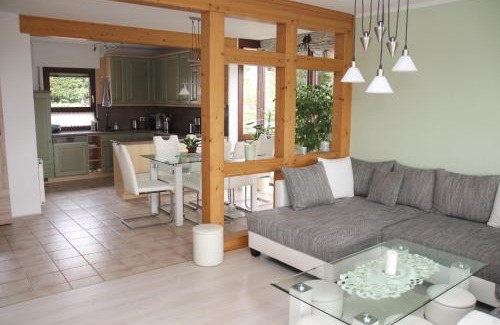 Riechheim Apartment | Ferienwohnung Rennsteigblick