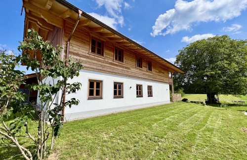 Siegsdorf Apartment | Ferienwohnung Rosalie, 100m², 2 Schlafzi