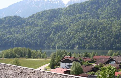 Schwarzenbach Apartment | Ferienwohnung Seefelder