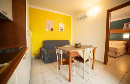 Mattinata House | Ferienwohnung ulivo mit Pool und Privatstrand