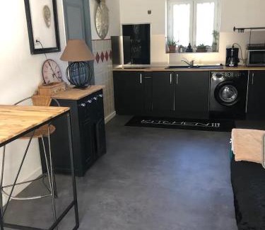 Entraigues-sur-la-Sorgue Apartment | Ferigoules #festivalavignon