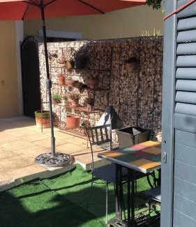 Entraigues-sur-la-Sorgue Apartment | Ferigoules #festivalavignon