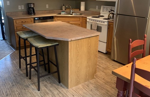 East Kootenay House | Fernie Alpine Resort accommodation Thunder Ridge Chalet Truly Ski in/Ski out